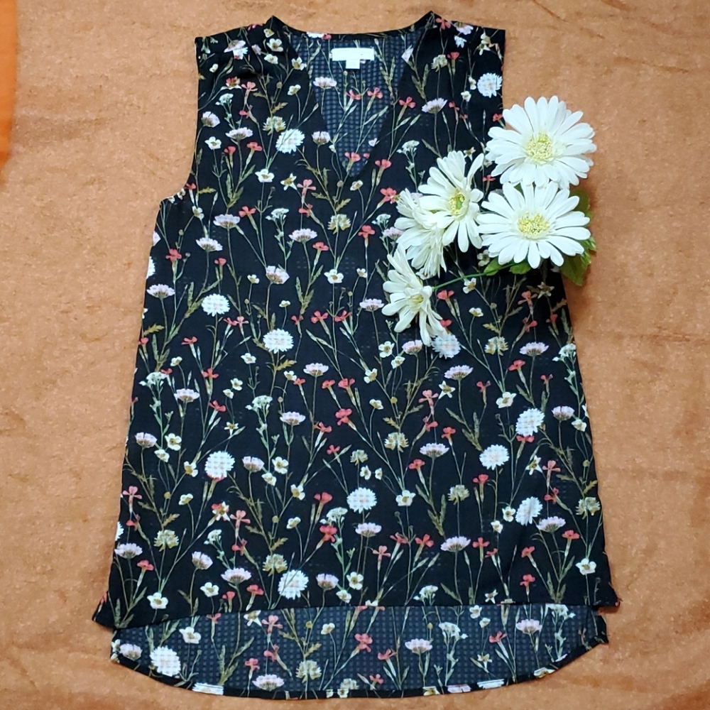 14th & Union Floral Sleeveless Blouse